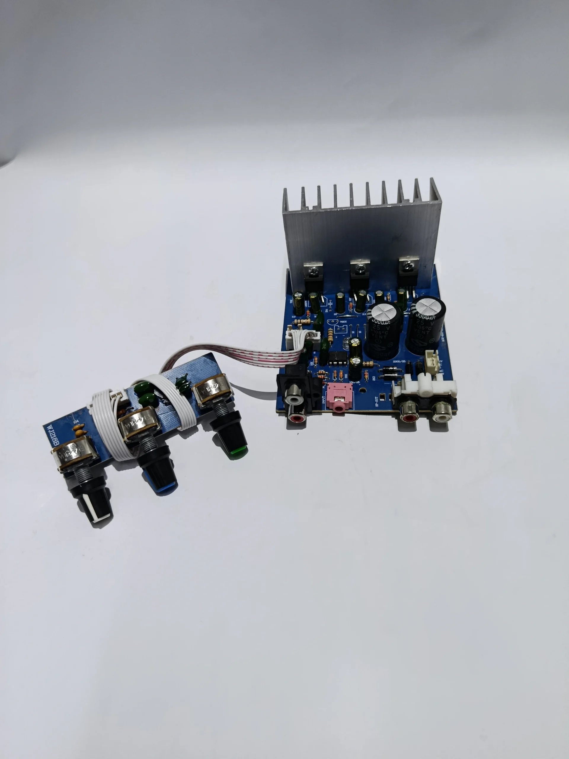 155 TDA 2030 Pre amplifier - Image 1