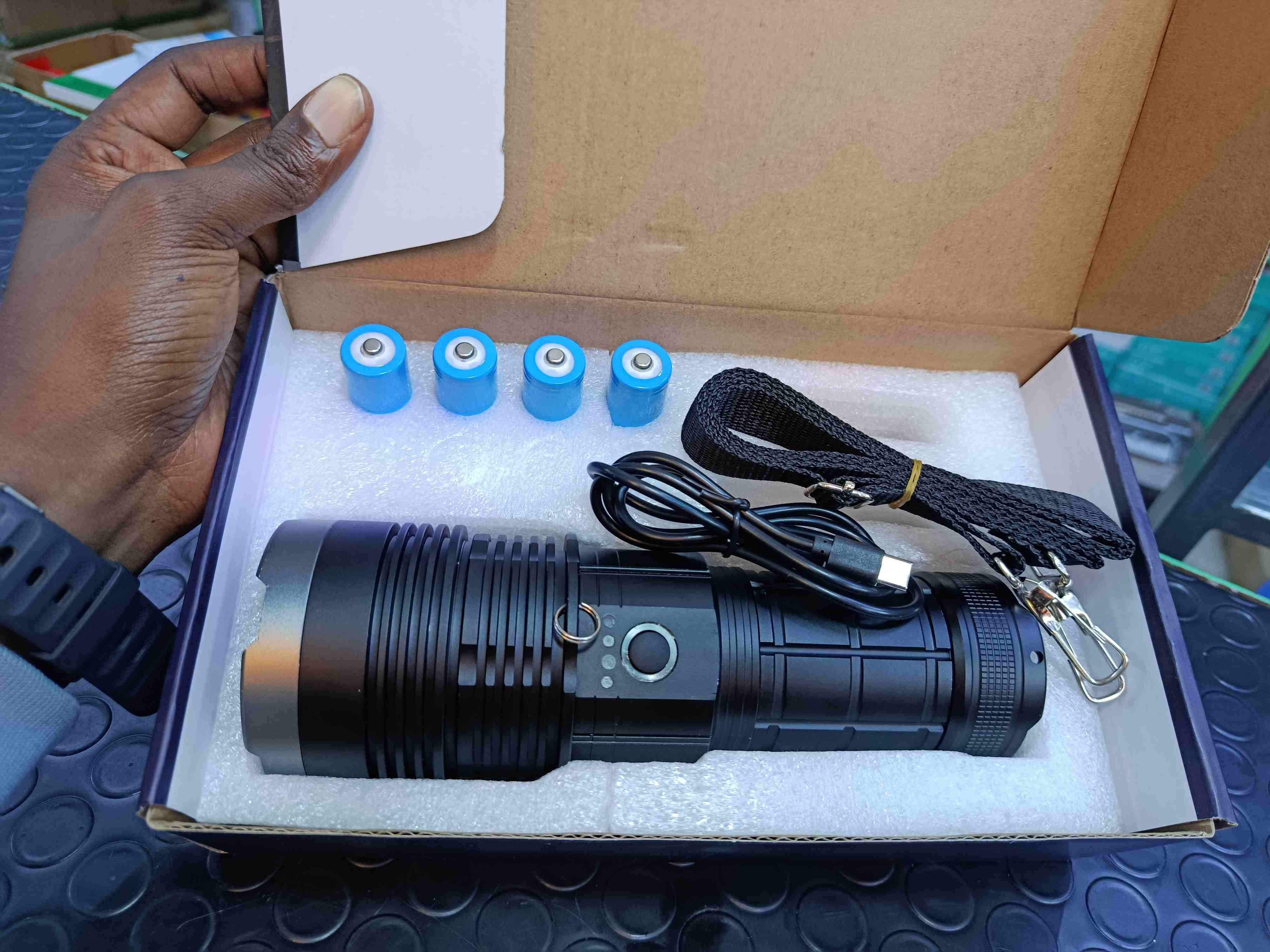 AK138 rechargeable torch with four 18650 batteries